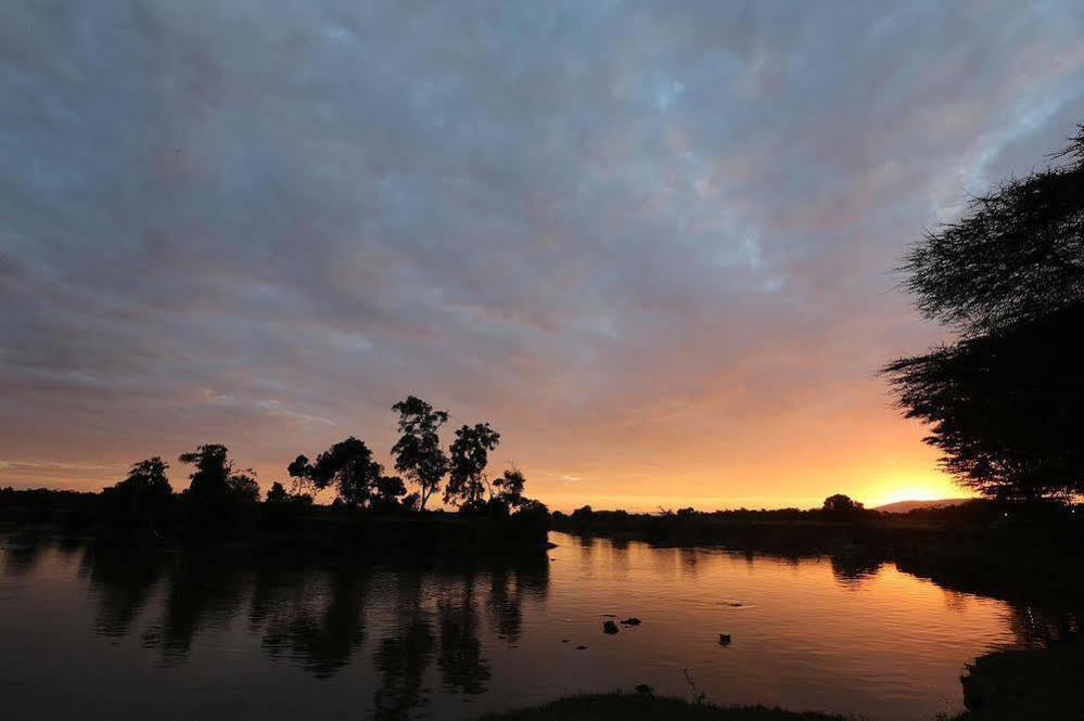 Mara River Lodge Aitong エクステリア 写真